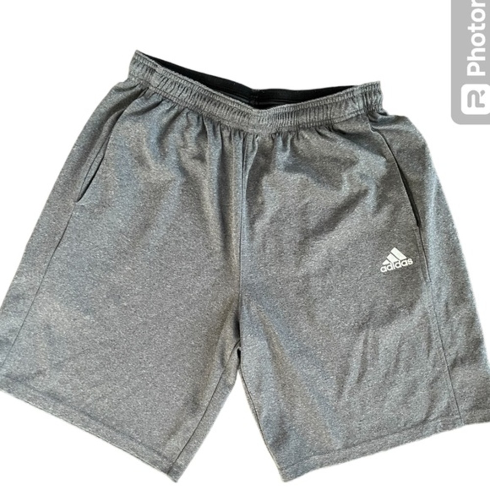 ADIDAS ClimaLite Performance Shorts Dark Grey Heather Athletic Pockets Medium